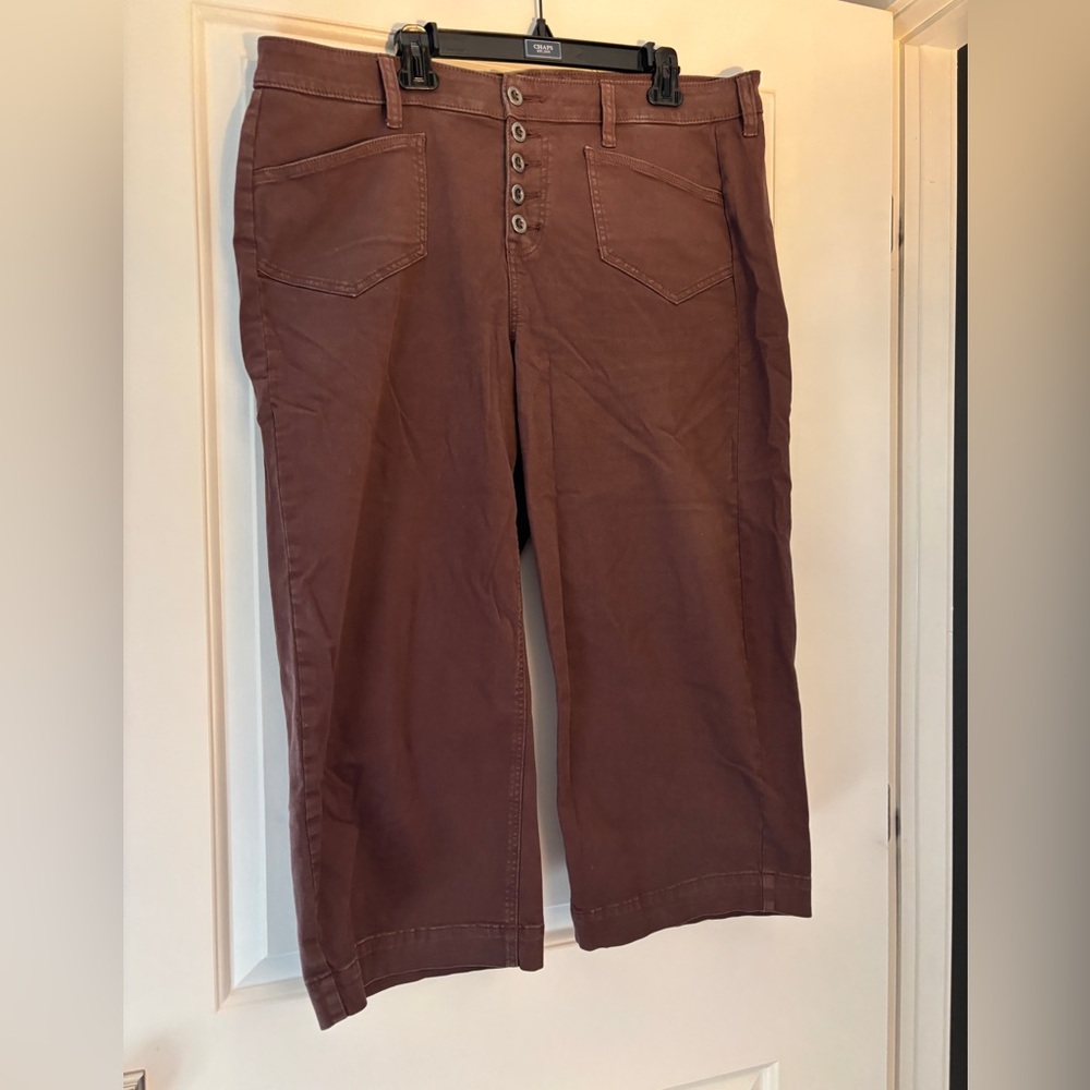 Women's Brown Button-Front Cropped Pants